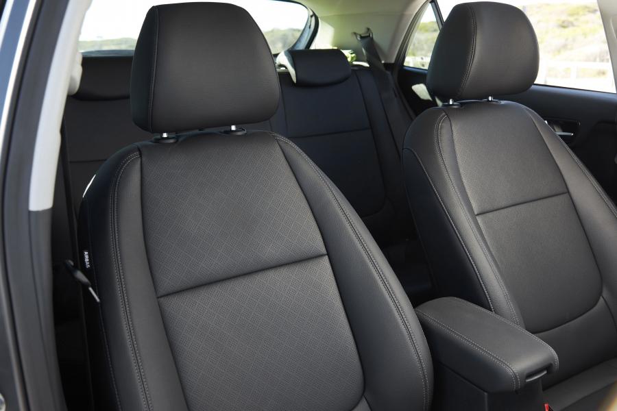 Детали интерьера Kia Rio 2017 года  (ZA) (фото 22 из 40)